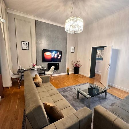 Paddington Station - 2-Bedrooms, 2-Baths And Living Room - Posh Apartment In Central London Exterior photo